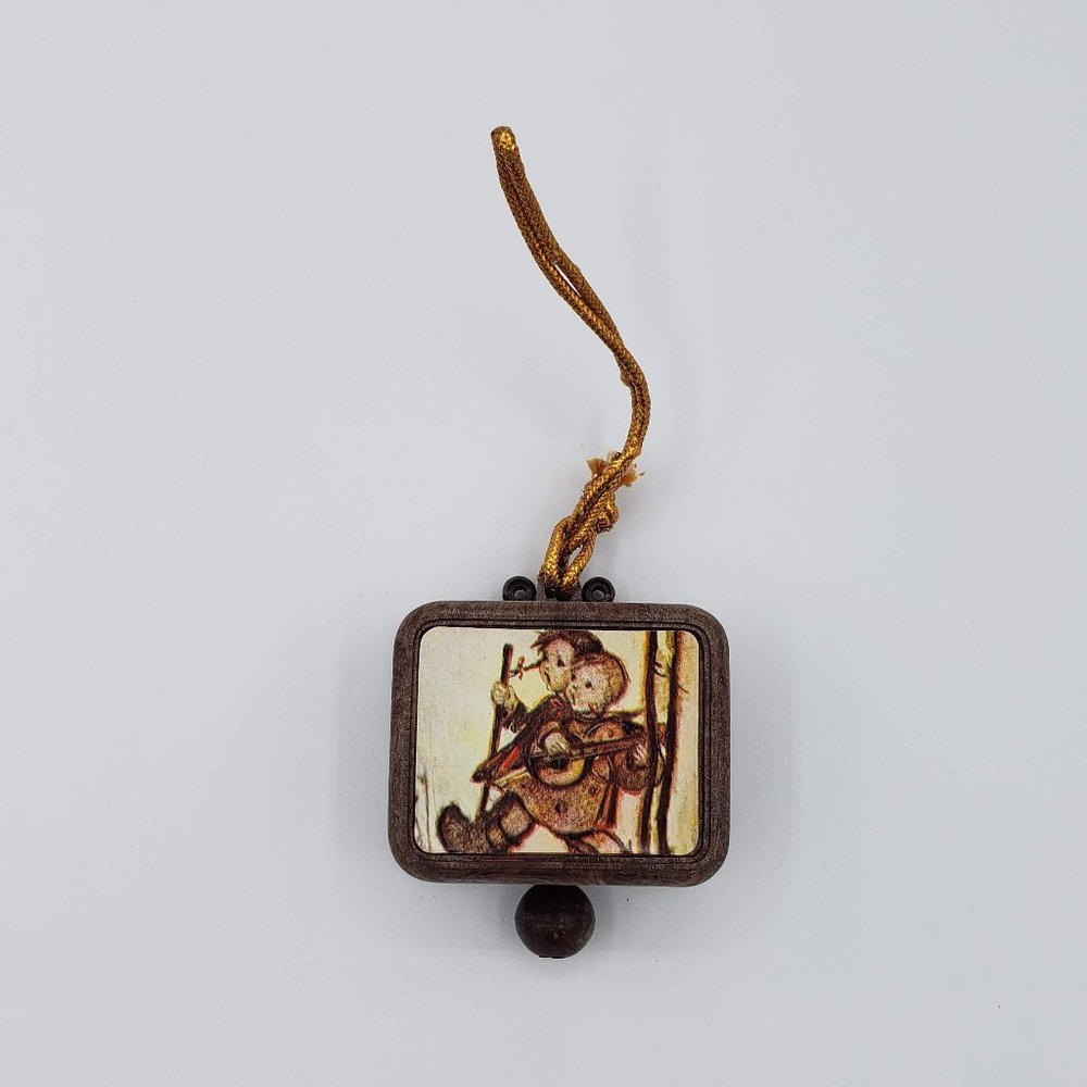 Chadwick & Miller 1973 Vintage Pull String Music Box - Plays "Love Story" Song - Picture 4 of 6